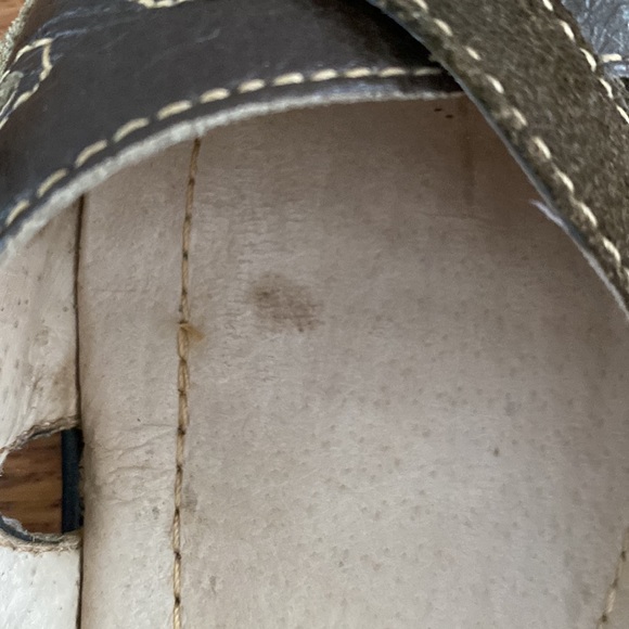 Sun View fisherman style khaki green/brown shoes. Material unknown. Size 35 - Picture 9 of 16